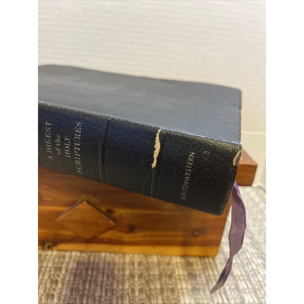 Nave's Topical Bible‎ A Digest Of The Holy Scriptures Southwestern Company OLD